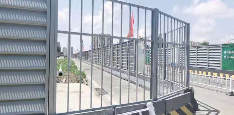 梁山装配式百叶钢构围挡（合肥市政围挡）